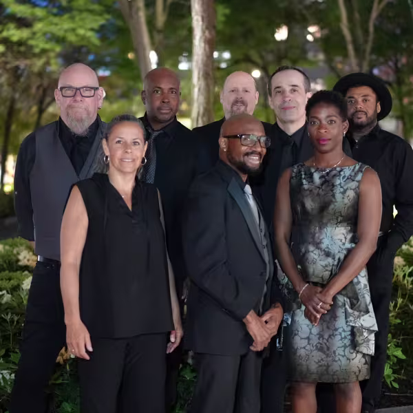 Hitsville-USA-Band_771D822F-A250-7FC4-DAAB999DC1877891_771dfce8-9aea-d39f-79bd5cb2f6ec4967